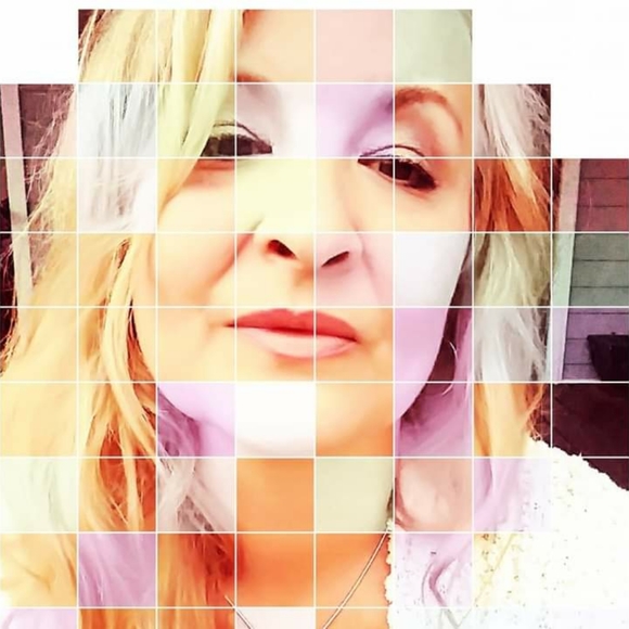 Meet your Posher, Shannon - Picture 2 of 7